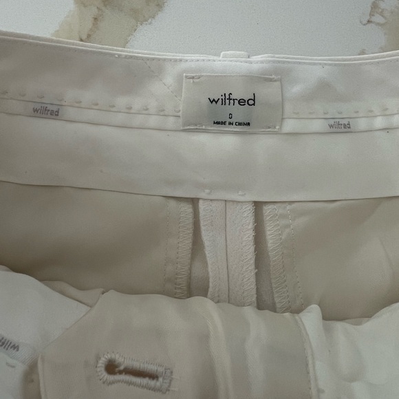 Aritzia Wilfred never been worn shorts - Picture 4 of 4